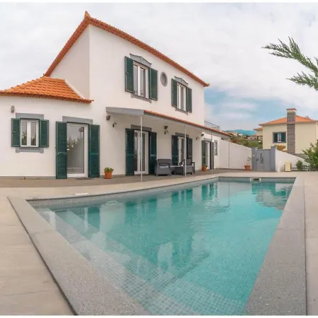 Holiday home Serenity