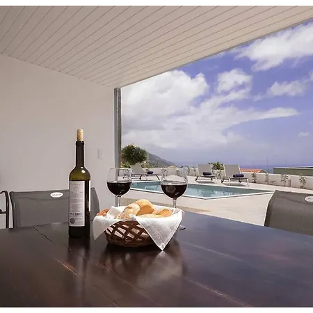 Villa Serenity Estreito da Calheta